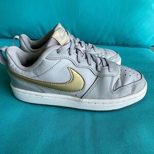 Kids Nike Court Borough Low size 3.5Y